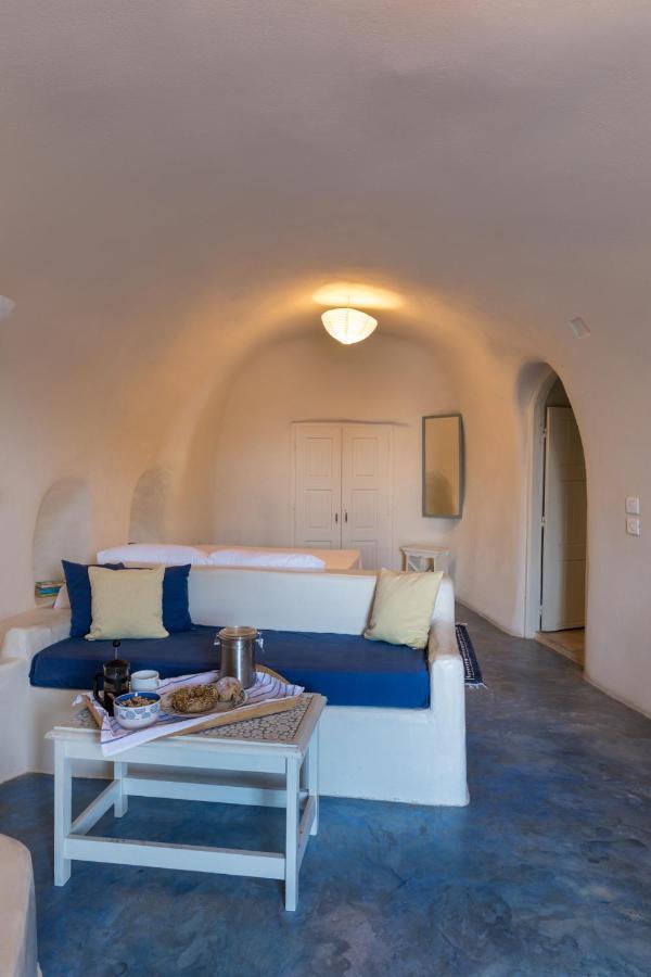 Caveland Hostel Karterados  Buitenkant foto